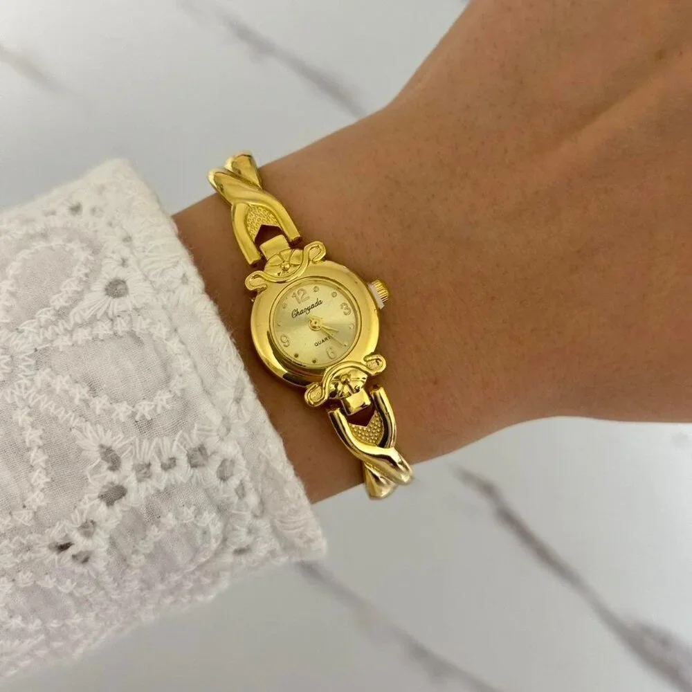 Sku0206 Retro Gold Women Minimalist Bracelet Watch Stainless steel + gift bag‎